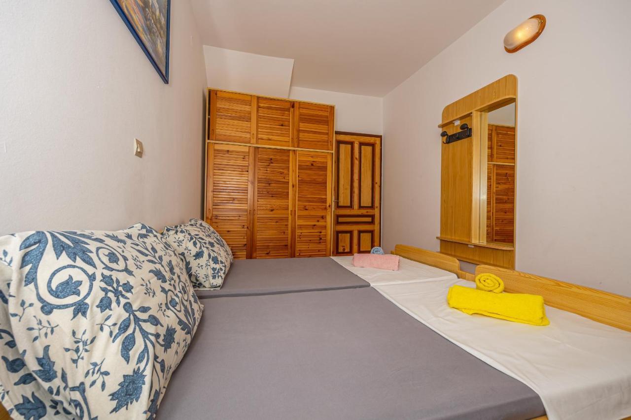 Apartments Francoise ツリクヴェニツァ エクステリア 写真