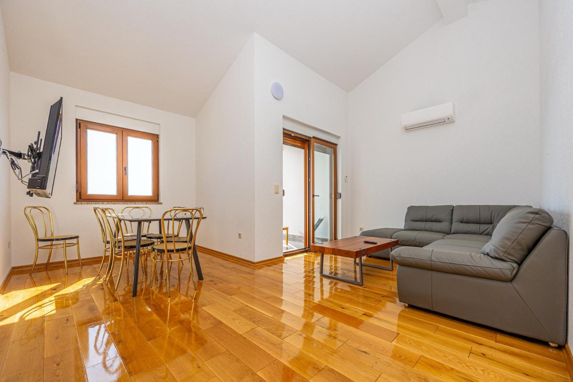 Apartments Francoise ツリクヴェニツァ エクステリア 写真