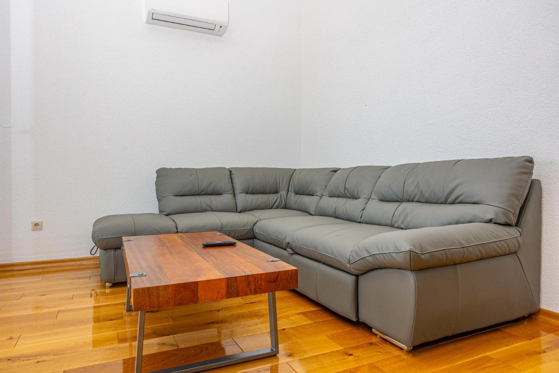 Apartments Francoise ツリクヴェニツァ エクステリア 写真