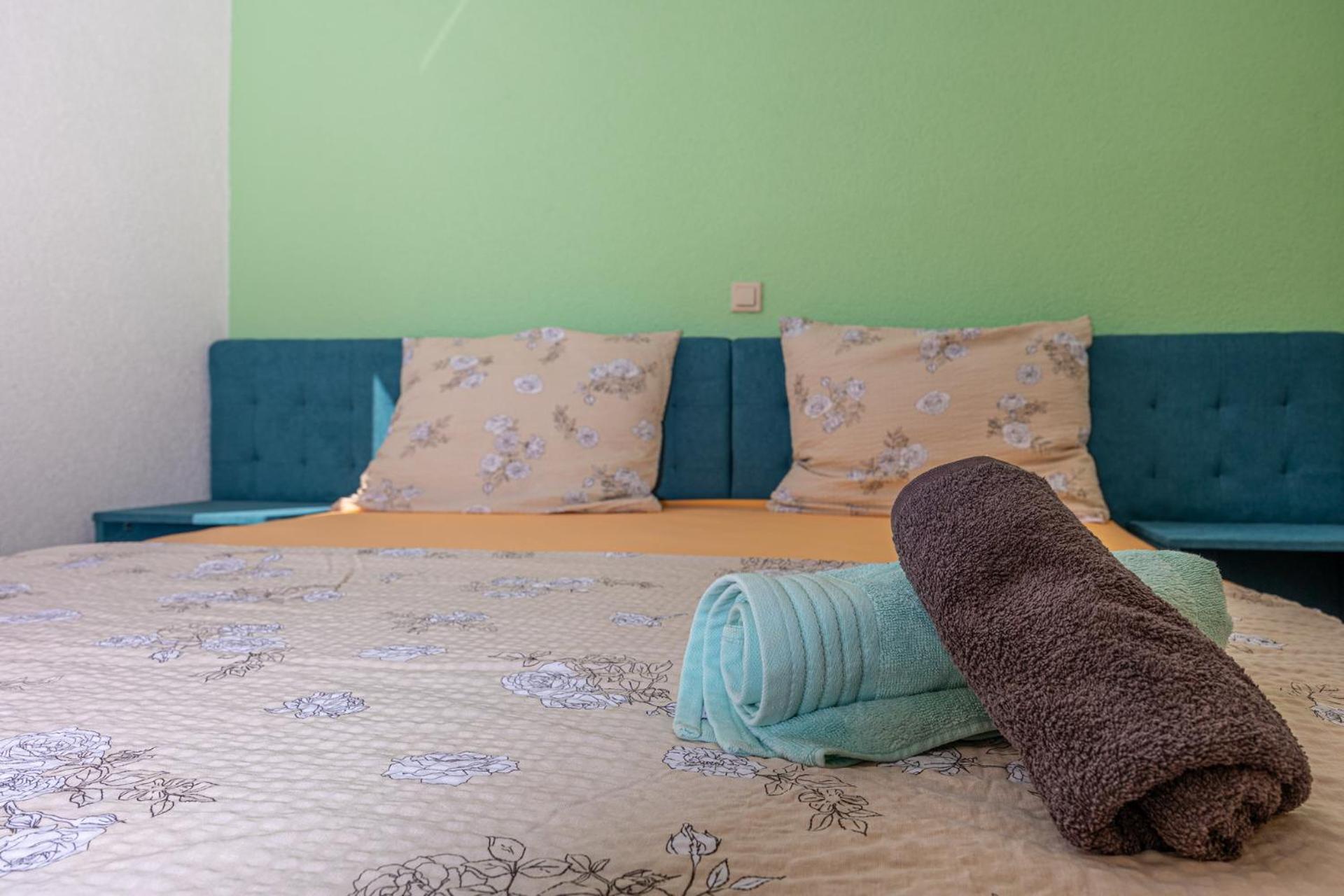 Apartments Francoise ツリクヴェニツァ エクステリア 写真