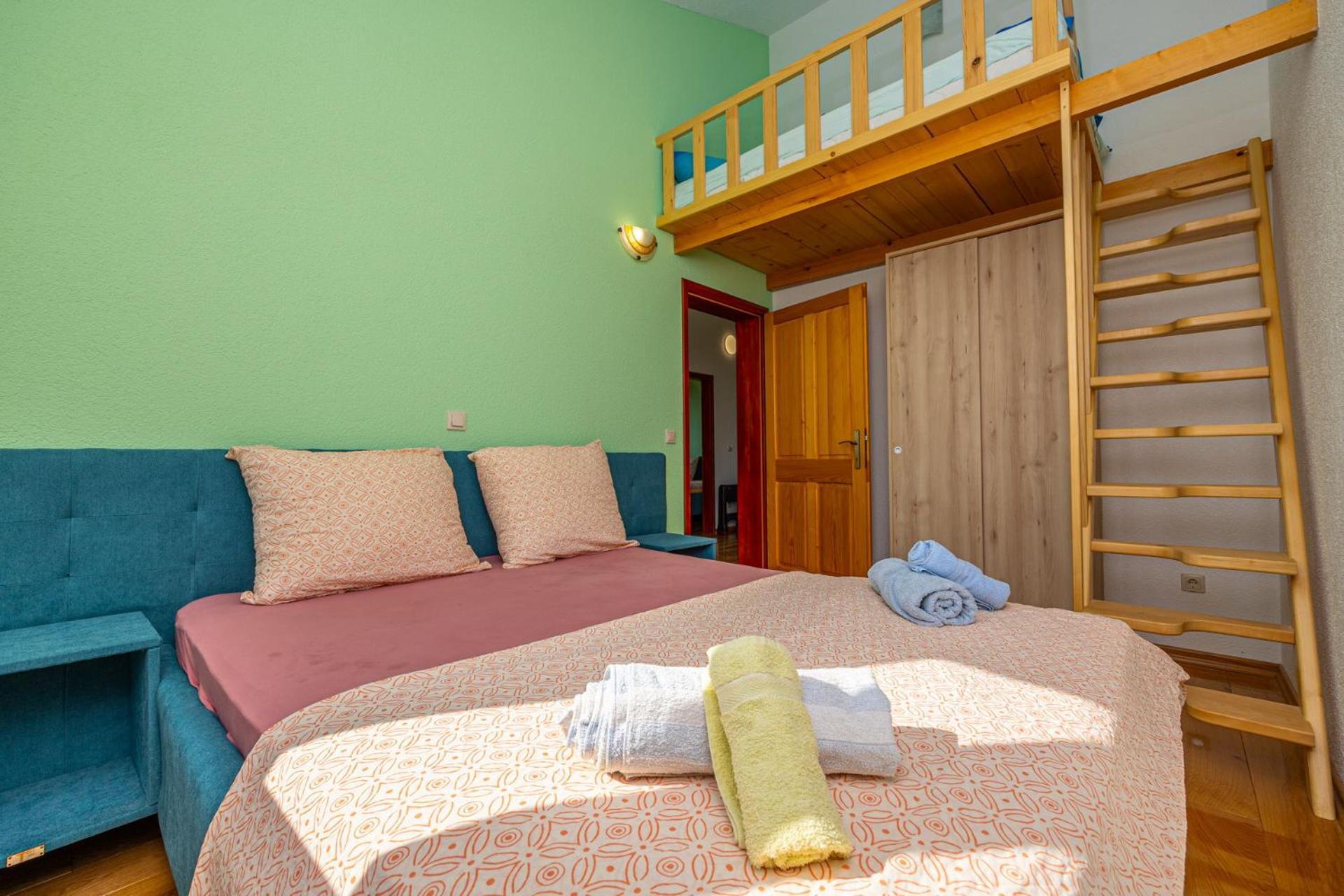 Apartments Francoise ツリクヴェニツァ エクステリア 写真